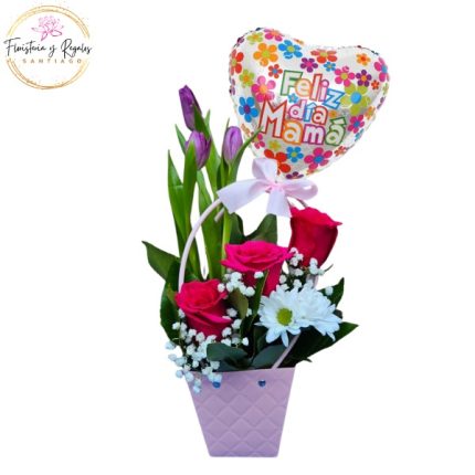 CARTERA CON 3 TULIPANES, 3 ROSAS, FOLLAJE Y GLOBO